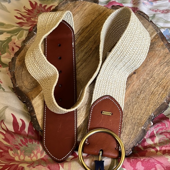 TOMMY HILFIGER  Size Medium Brown Leather & Natural Elastic Brass HW $88
NEW - Picture 5 of 13